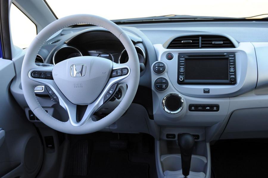  Honda Fit EV 2013 года  (фото 39 из 64)